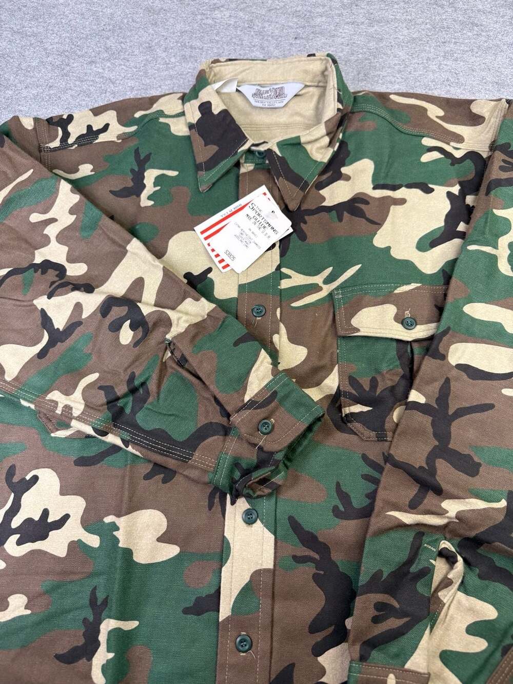 The Sportsmans Guide Extra Heavyweight Chamois Size XL Woodland Camo Shirt